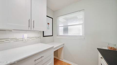 1592 Le Baron Avenue, Jacksonville FL - photo 12 of 65