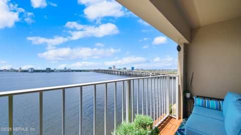 1592 Le Baron Avenue, Jacksonville FL - photo 8 of 65