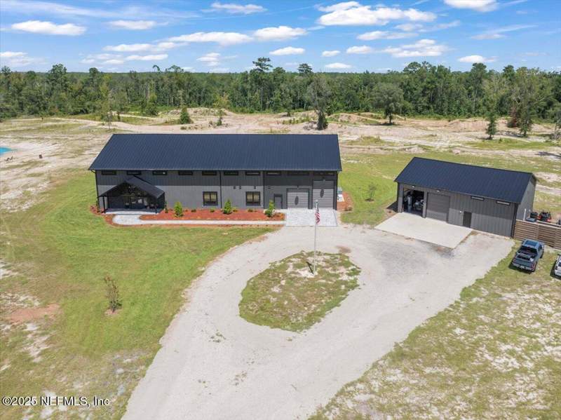 4 bedroom Single Family Residence at 19584 County Road 127, Glen St. Mary, Glen St. Mary — photo 3