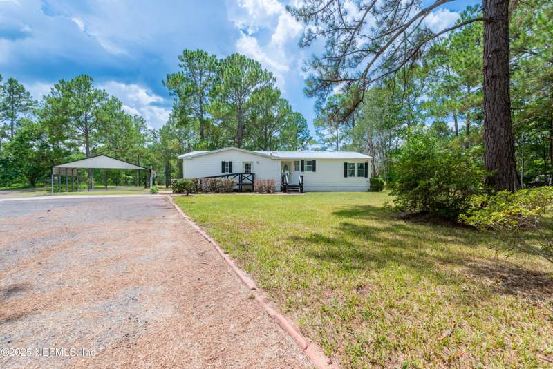 3 bedroom Mobile Home at 2932 NW CR 125, Lawtey, Lawtey — photo 5