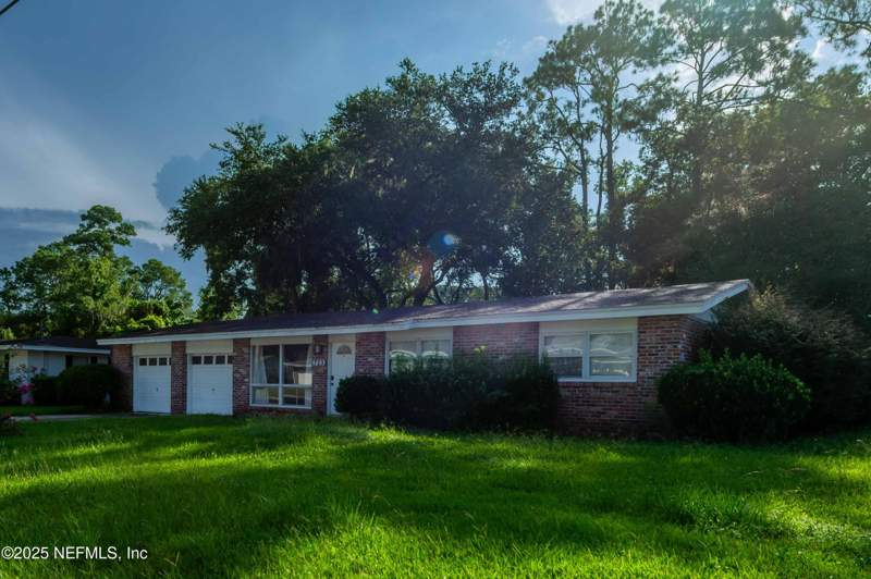 3 bedroom Single Family Residence at 723 Montego Road, Holiday Hill, Jacksonville — photo 3