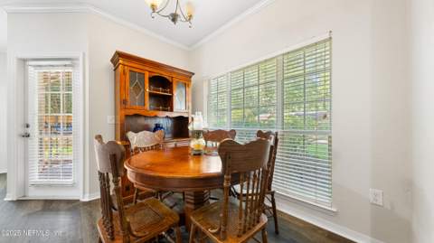 7800 Point Meadows Drive #818, Jacksonville FL - photo 7 of 24