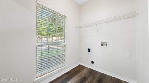 7800 Point Meadows Drive #818, Jacksonville FL - photo 17 of 24
