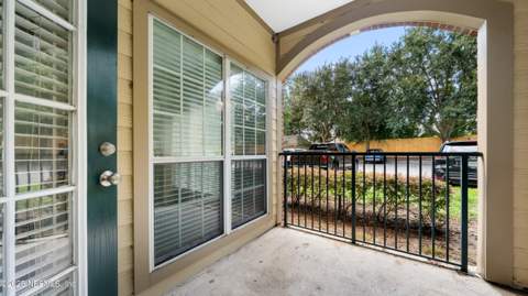 7800 Point Meadows Drive #818, Jacksonville FL - photo 23 of 24