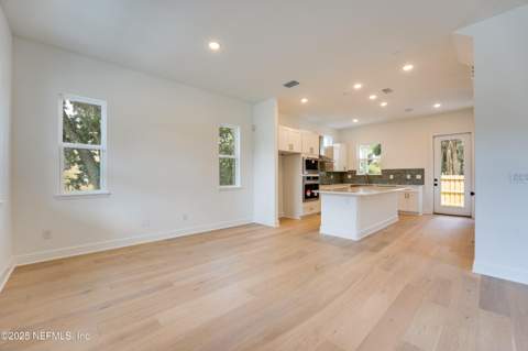 411 E 1st Street, Jacksonville FL - photo 8 of 44