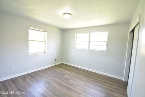3037 Ribault Scenic Drive, Jacksonville FL - photo 11 of 31