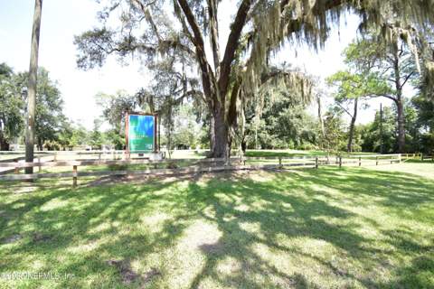 3037 Ribault Scenic Drive, Jacksonville FL - photo 18 of 31