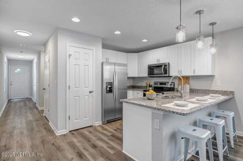 9048 Eaton Avenue, Jacksonville FL - photo 8 of 27
