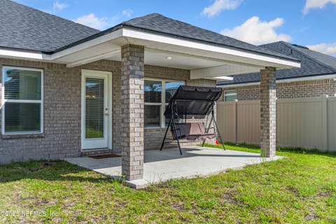 3137 Laurel Springs Drive, Green Cove Springs FL - photo 7 of 51