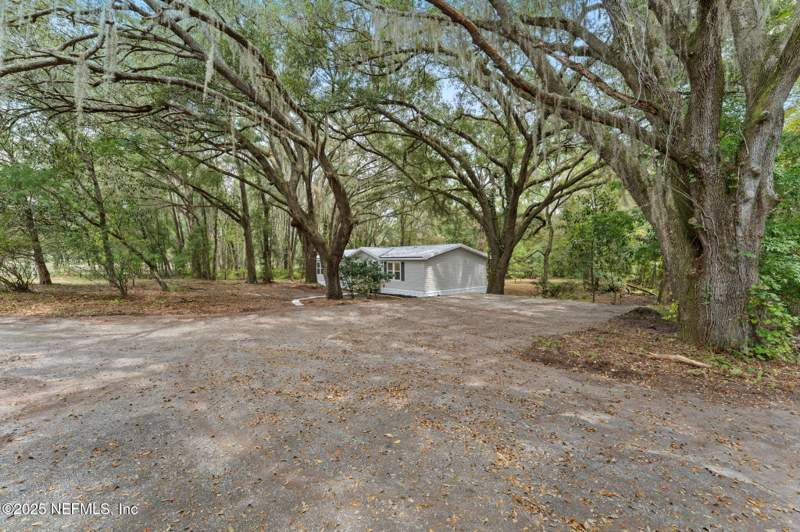 3 bedroom Manufactured Home at 183 Ranchette Circle, Bellamy Ranchetts, Florahome — photo 2