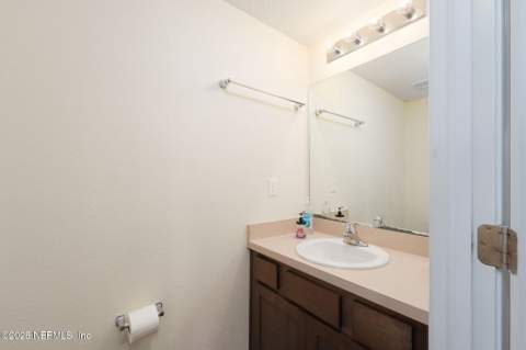 862 Capitol Parkway, Jacksonville FL - photo 10 of 29