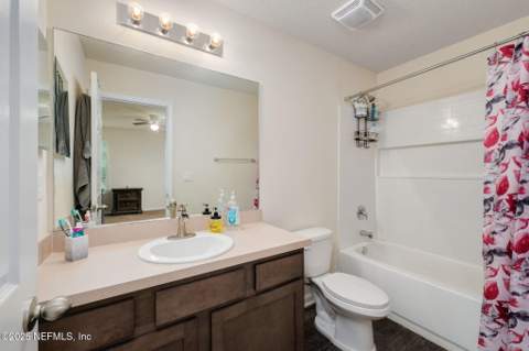 862 Capitol Parkway, Jacksonville FL - photo 20 of 29
