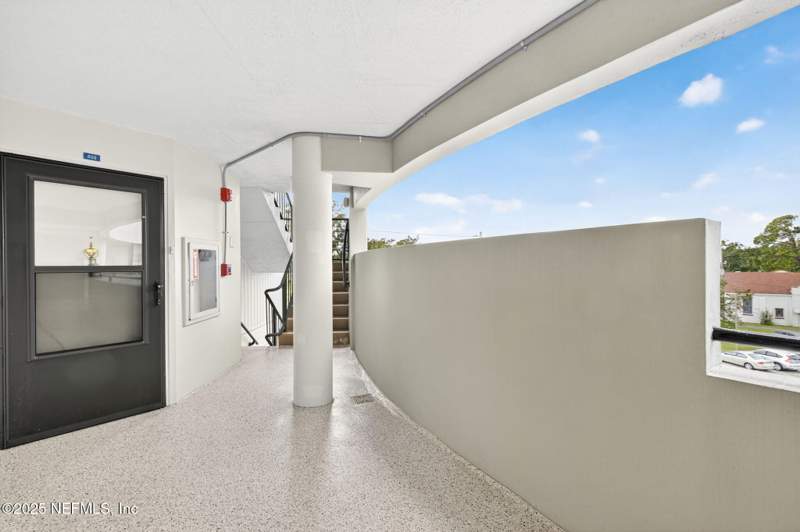2 bedroom Condominium at 1071 Edgewood Avenue #409, Edgewood Condominium, Jacksonville — photo 2