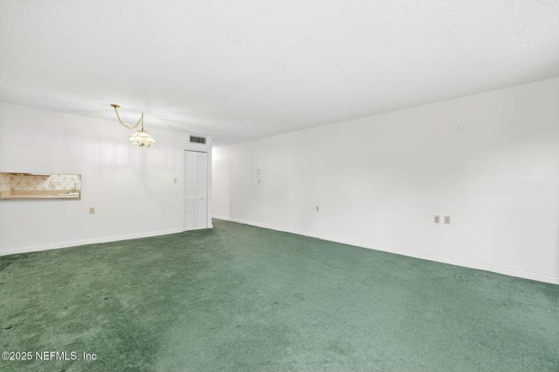 2 bedroom Condominium at 1071 Edgewood Avenue #409, Edgewood Condominium, Jacksonville — photo 3