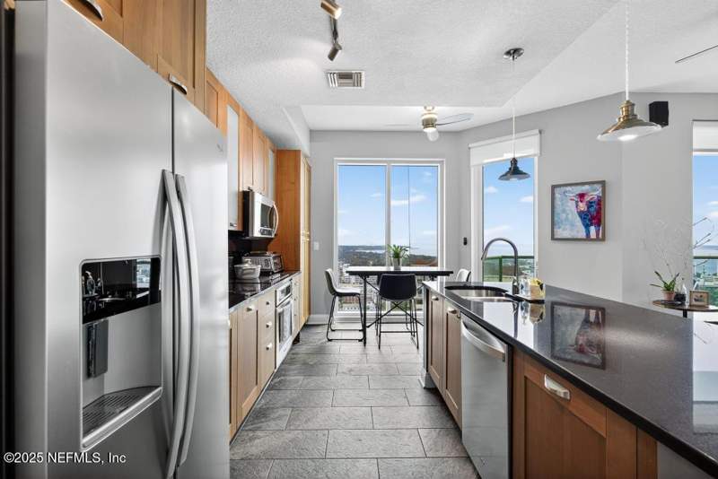 2 bedroom Condominium at 1431 Riverplace Boulevard #2501, The Peninsula At St Johns Center Condos, Jacksonville — photo 5
