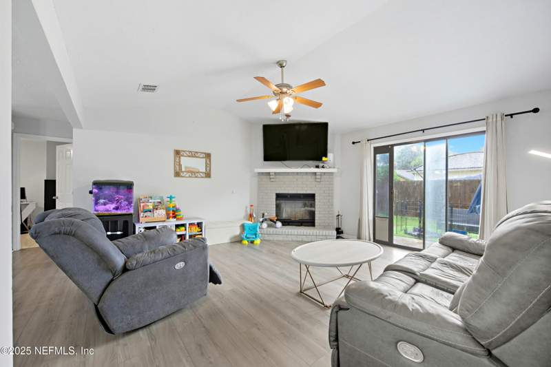 3 bedroom Single Family Residence at 12429 Safeshelter Drive, Cobblestone, Jacksonville — photo 5