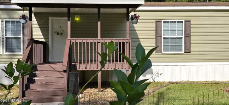 3 bedroom Single Family Residence at 19887 35th Drive, Wellborn, Wellborn — photo 3