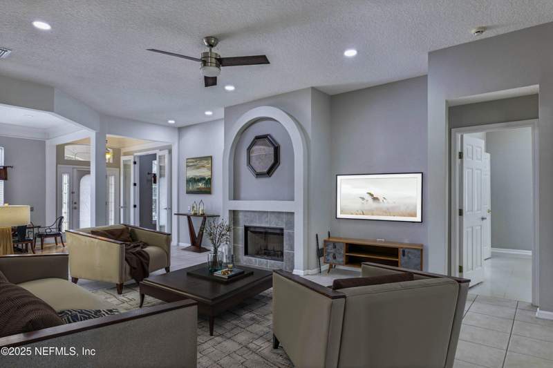 4 bedroom Single Family Residence at 10557 Roundwood Glen Court, East Hampton, Jacksonville — photo 5
