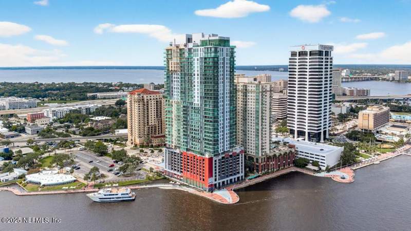 2 bedroom Condominium at 1431 Riverplace Boulevard #2501, The Peninsula At St Johns Center Condos, Jacksonville — photo 2