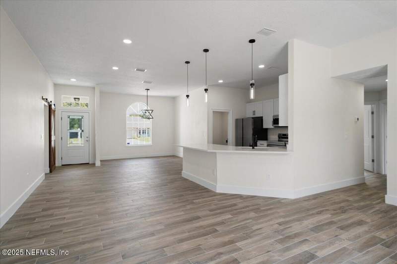 4 bedroom Single Family Residence at 3874 Star Leaf Road, Springtree Village, Jacksonville — photo 4