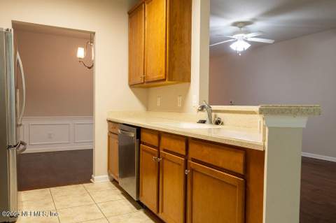 8711 Little Swift Circle #24C, Jacksonville FL - photo 10 of 24