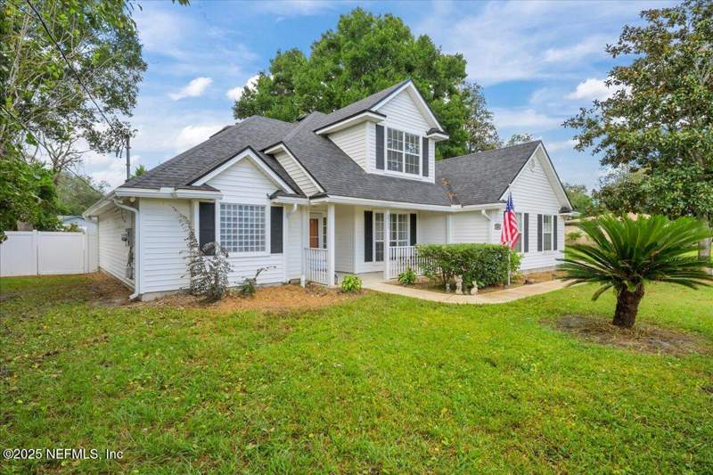 3 bedroom Single Family Residence at 2333 Water Bluff Drive, Water Bluff Shores, Jacksonville — photo 2