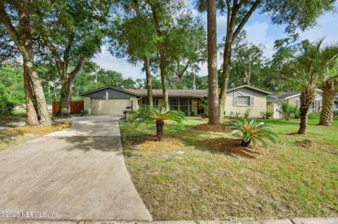 6305 Wuthering Heights Road, Jacksonville FL - photo 15 of 53
