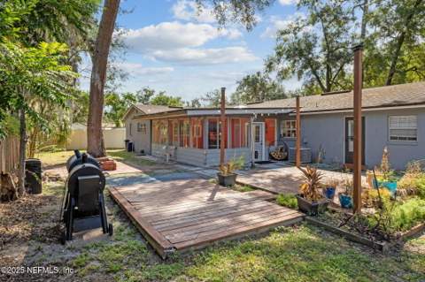6305 Wuthering Heights Road, Jacksonville FL - photo 8 of 53