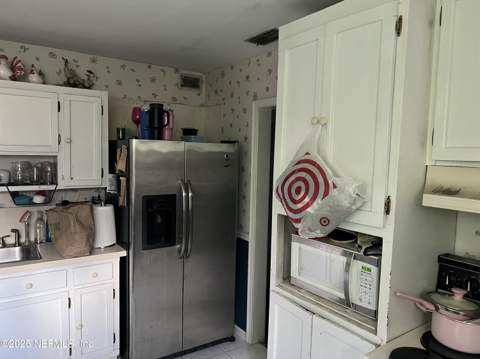 205 Spring Forest Avenue, Jacksonville FL - photo 23 of 47