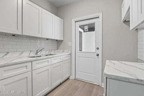 8223 Brackridge Boulevard, Jacksonville FL - photo 20 of 29