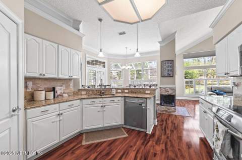 729 Cherry Grove Road, Orange Park FL - photo 9 of 34