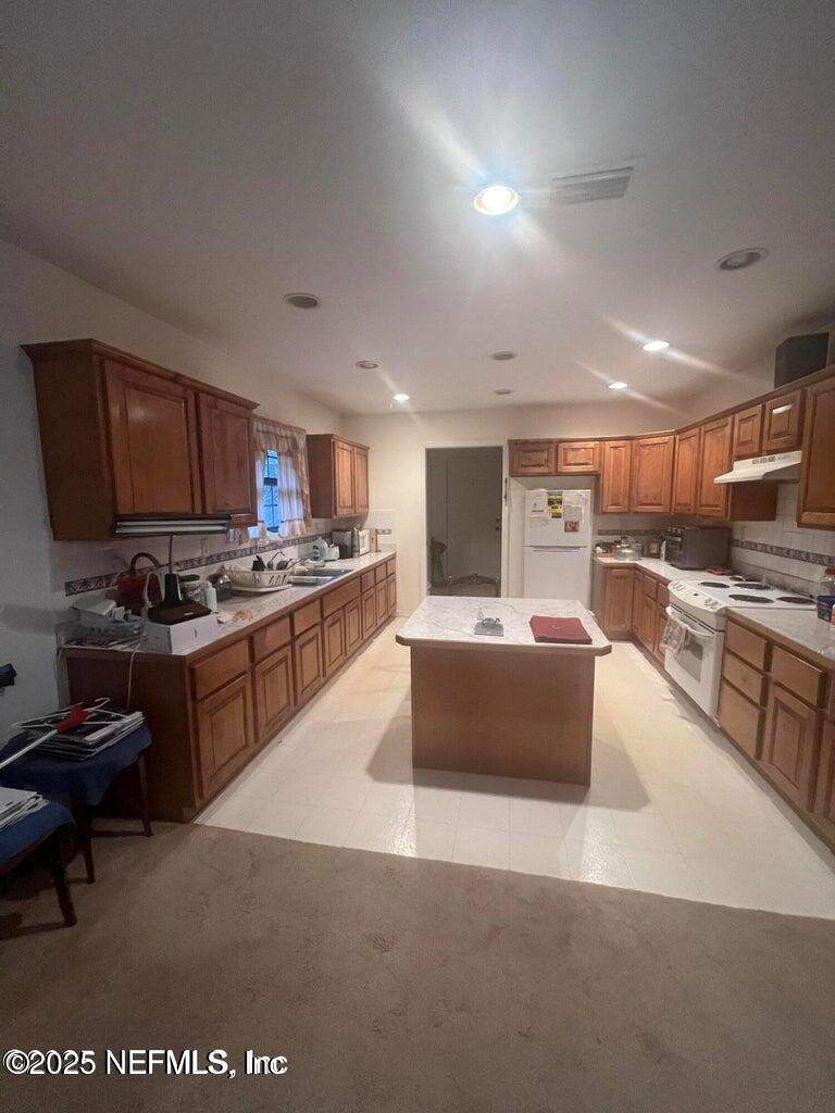 3 bedroom Single Family Residence at 21400 NW NW County Road 235, Lake Butler, Lake Butler — photo 4