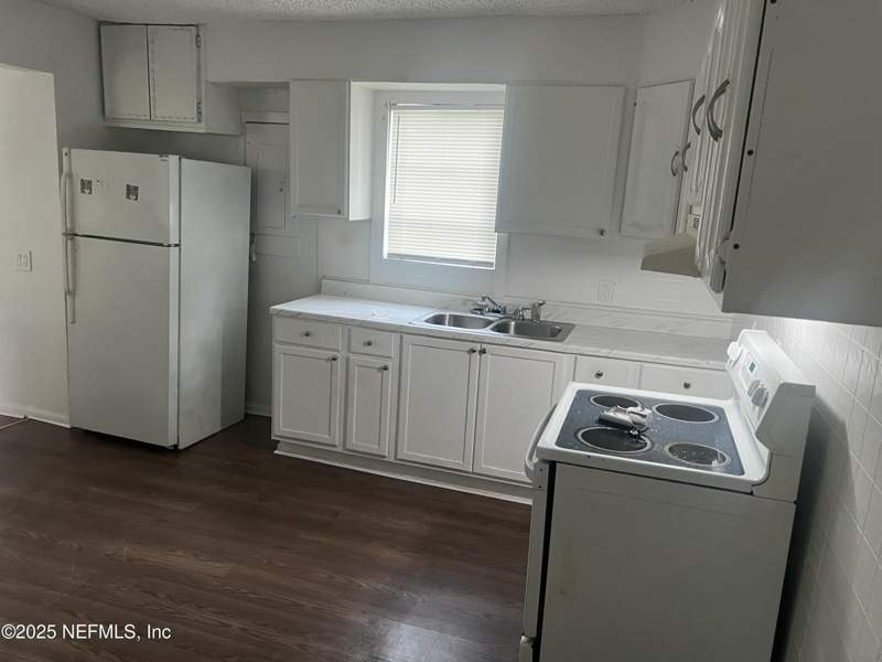 3 bedroom Single Family Residence at 1050 Hood Avenue, Paxon Field, Jacksonville — photo 4