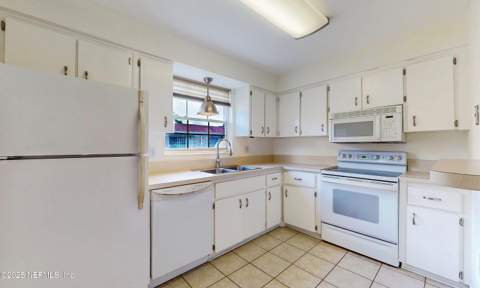 5201 Atlantic Boulevard #48, Jacksonville FL - photo 9 of 34