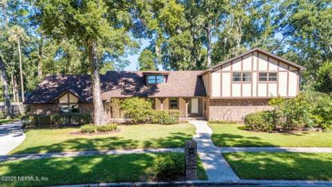 5477 Brightwater Lane, Jacksonville FL - photo 7 of 75