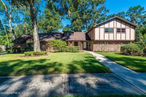5477 Brightwater Lane, Jacksonville FL - photo 8 of 75