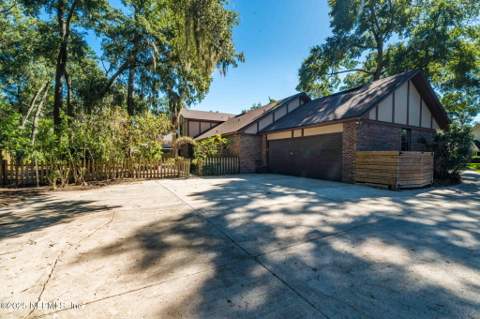 5477 Brightwater Lane, Jacksonville FL - photo 13 of 75
