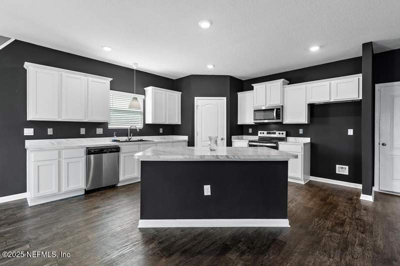 4 bedroom Single Family Residence at 6476 Bucking Bronco Drive, Winchester Ridge, Jacksonville — photo 5