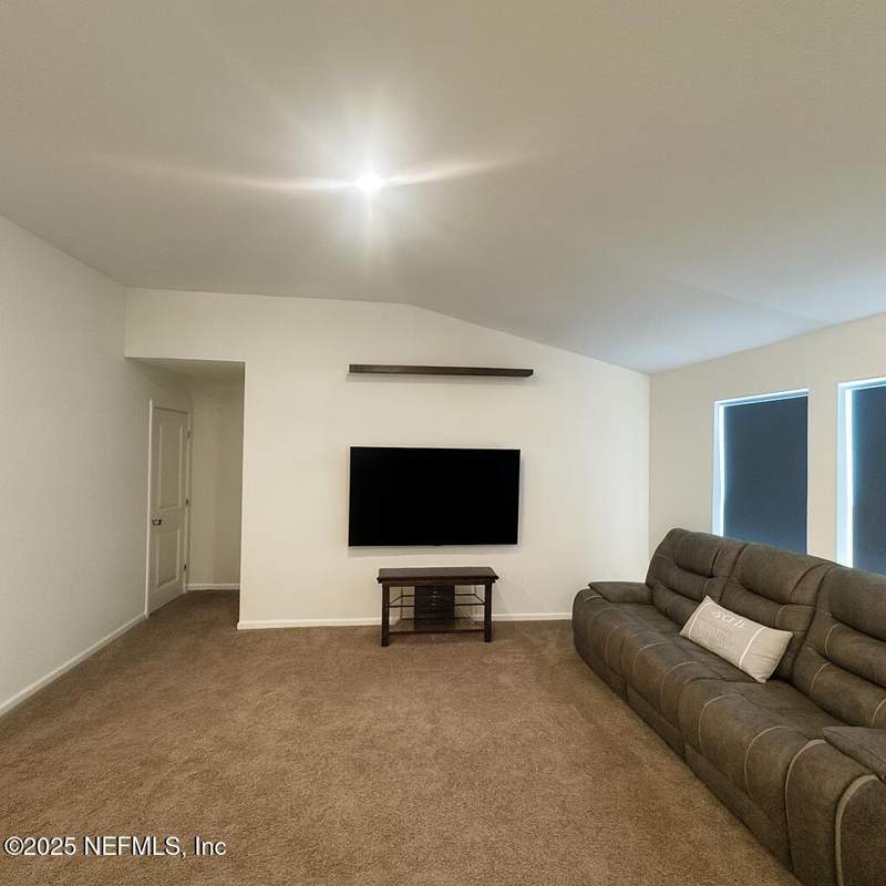 3 bedroom Single Family Residence at 10988 Stapleton Drive, Copper Ridge, Jacksonville — photo 2