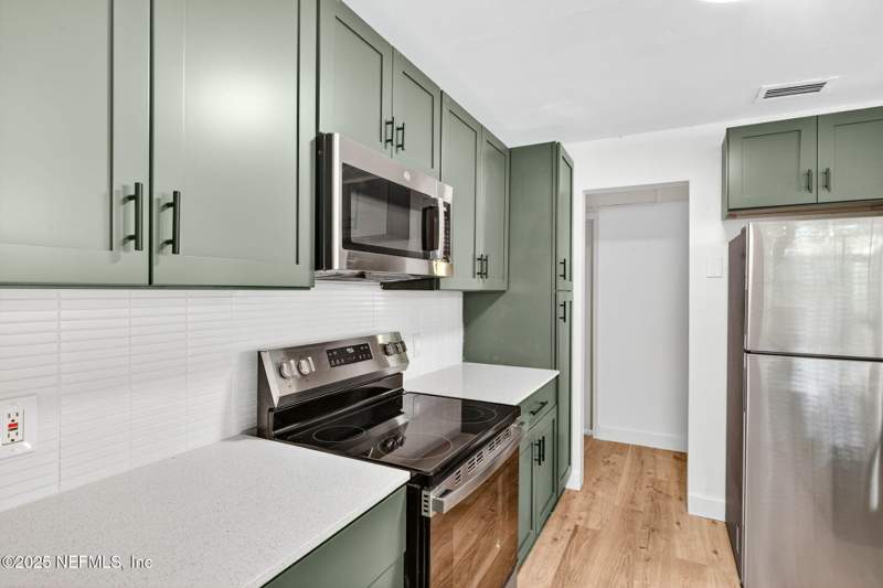 3 bedroom Single Family Residence at 1259 Lake Shore Boulevard, Hillcrest, Jacksonville — photo 2