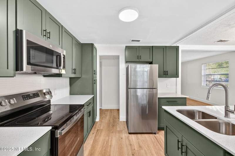 3 bedroom Single Family Residence at 1259 Lake Shore Boulevard, Hillcrest, Jacksonville — photo 5