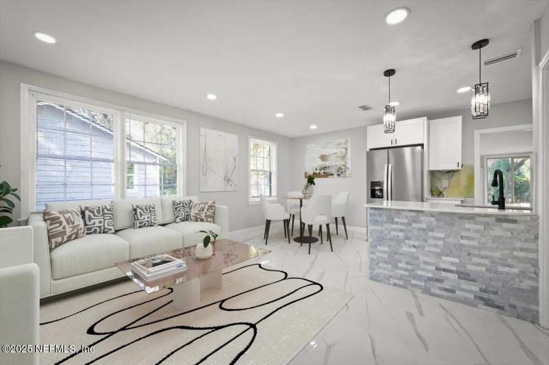 3 bedroom Single Family Residence at 8135 Paul Jones Drive, Lake Forest, Jacksonville — photo 5