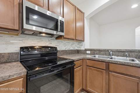 13033 Sunset Lake Drive, Jacksonville FL - photo 7 of 29