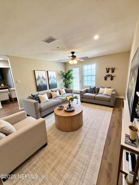 7701 Timberlin Park Boulevard #322, Jacksonville FL - photo 17 of 31