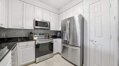 8539 Gate Parkway #9441, Jacksonville FL - photo 9 of 35