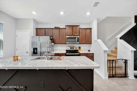 500 Running Woods Street, Orange Park FL - photo 6 of 32