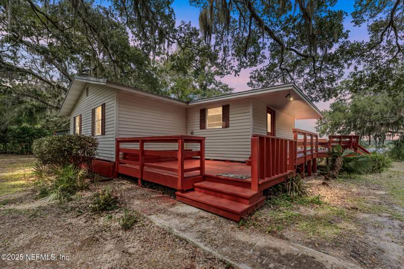 3 bedroom Single Family Residence at 140 Morris Lake Drive, Powell & Bishop, Hawthorne — photo 5