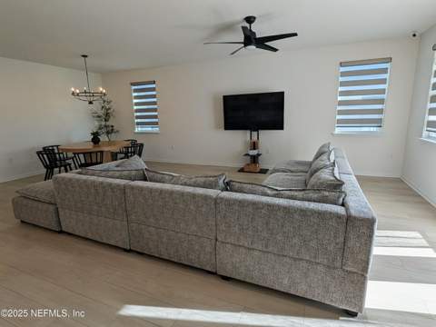 7740 Dunhill Court, Jacksonville FL - photo 6 of 26