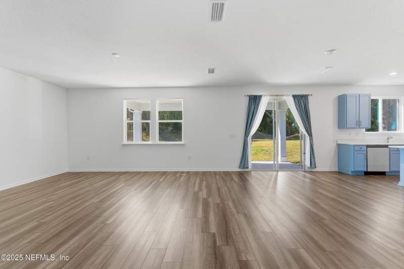 3 bedroom Single Family Residence at 11624 Double Eagle Court, Panther Creek, Jacksonville — photo 4