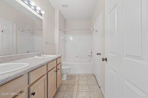7800 Point Meadows Drive #711, Jacksonville FL - photo 19 of 32
